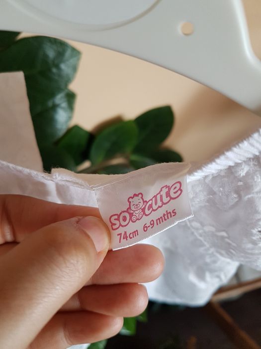 Sukienka dla niemowlaka 74