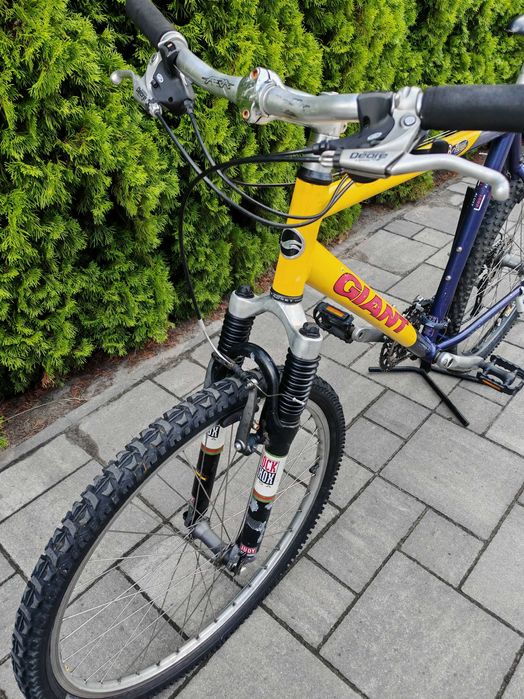 Giant Boulder Team rower MTB