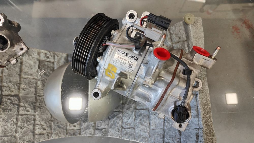 Компрессор кондиционера Infiniti Q50 3.0