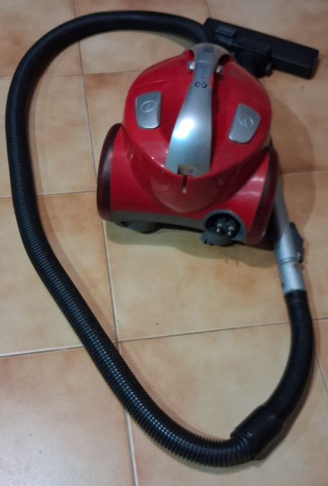 Aspirador Hoover de 1800 watts