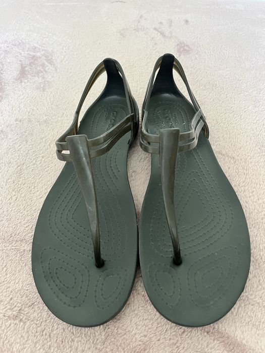 Сандалі Crocs жіночі