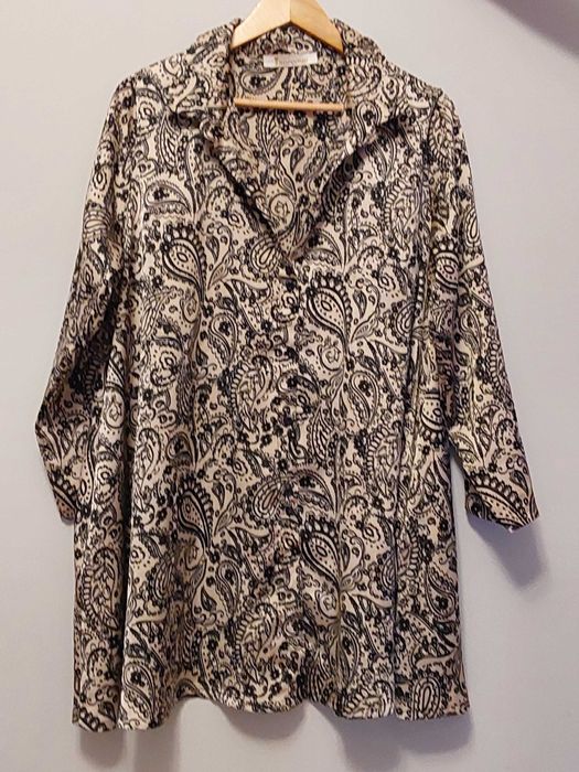 Blusa Túnica preto e bege da Trendy Karamel