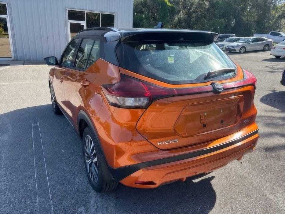 Nissan Kicks SR      2023
