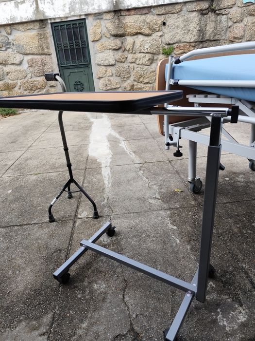 Mesa de apoio a geriatria nova