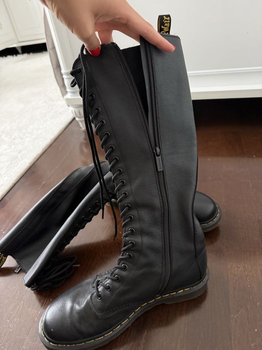 Нові високі Dr. Martens чорні шкіряні, р. 42