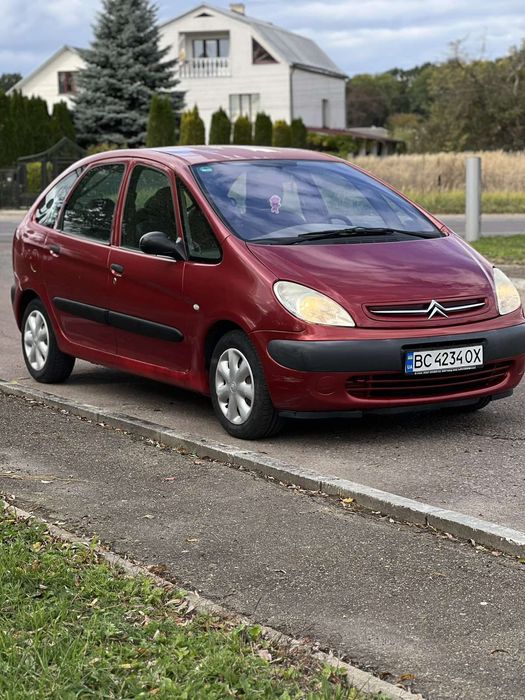 Продам Sitroen  Xsara Picasso 2001 рік.