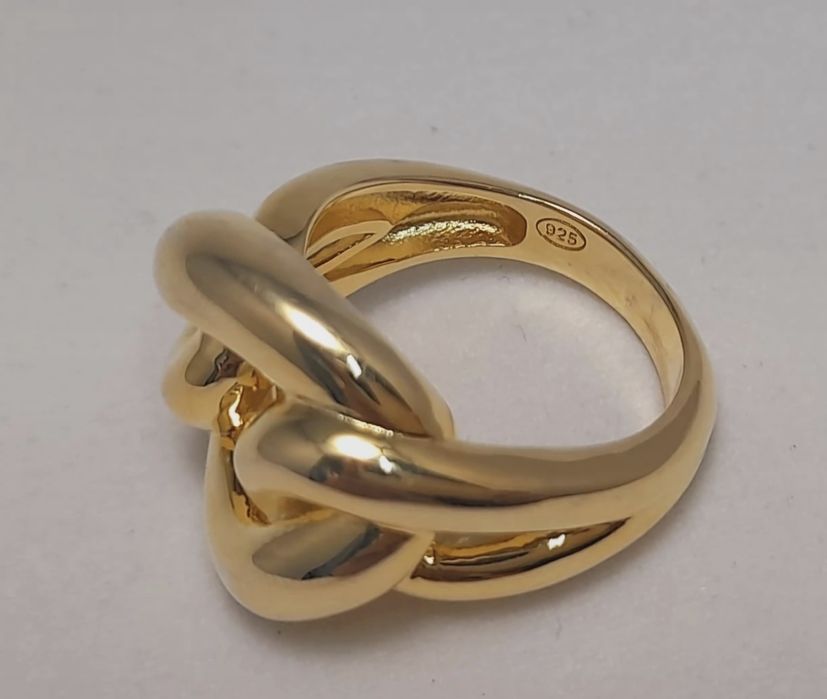 Anel em prata Dourada