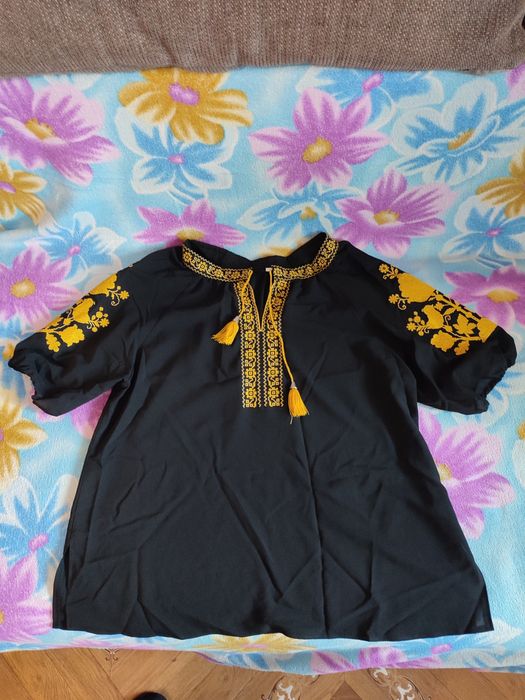 Нова жіноча вишиванка