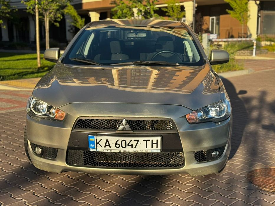 Mitsubishi Lancer