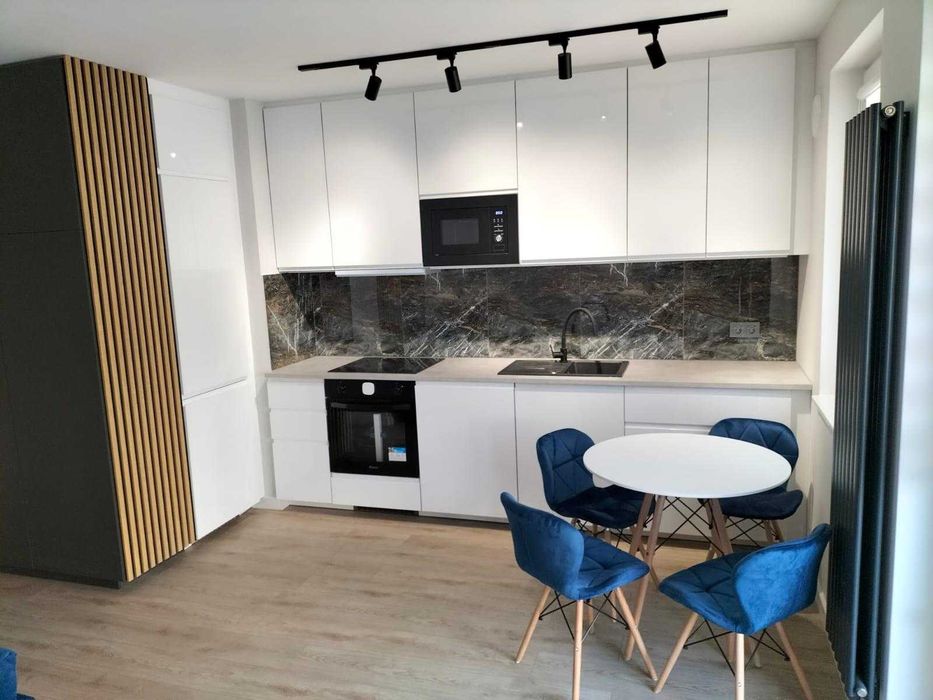 Nowoczesna kawalerka premium z basenem, jacuzzi i sauną na dachu
