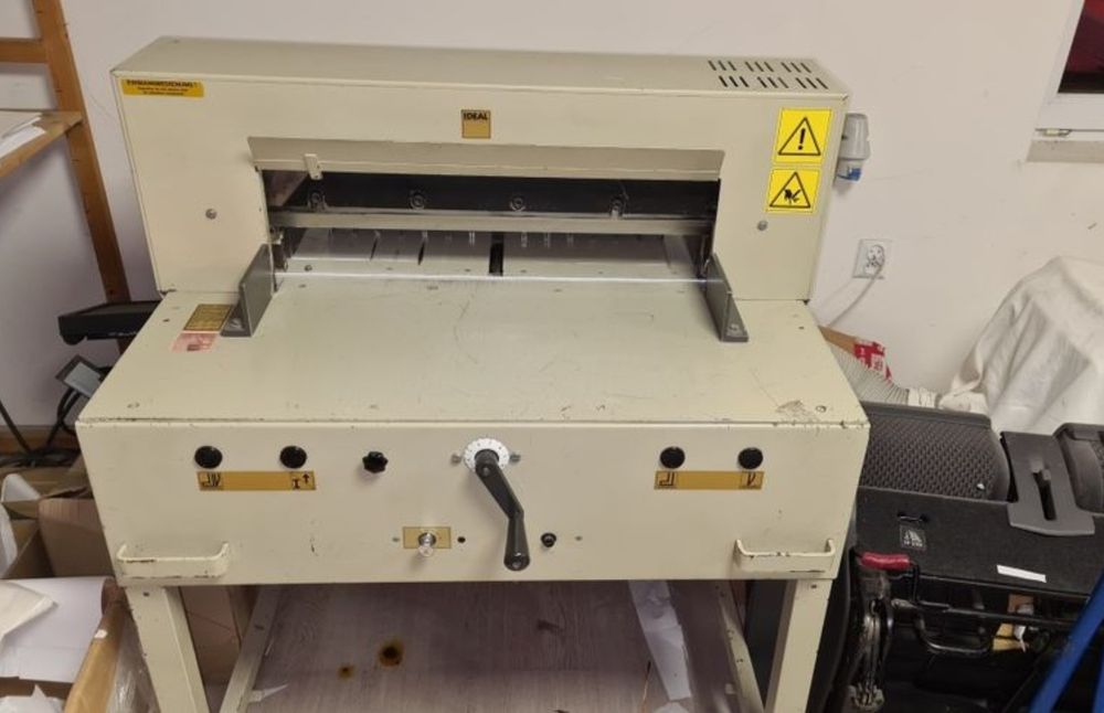 Gilotyna do papieru, krajarka 65cm  IDEAL  elektryczna
