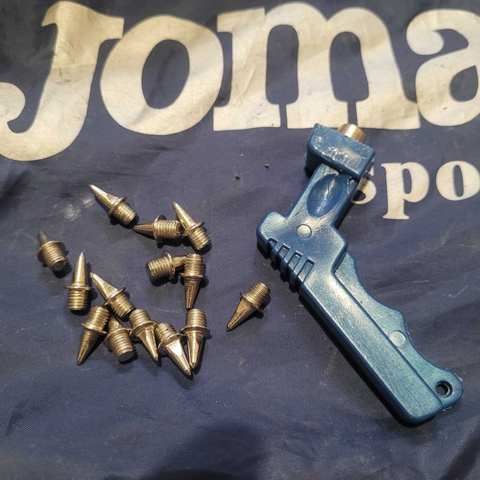 Kolce Lekkoat. * JOMA Spikes Clavos * rozm 42 * IDEALNE