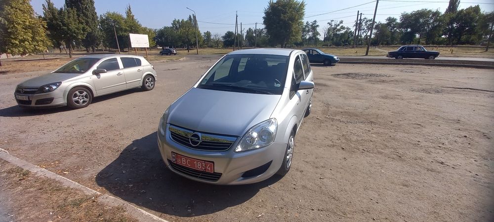 Opel Zafira B 2009