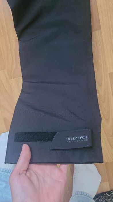Продам трекінгові штани Helly Hansen