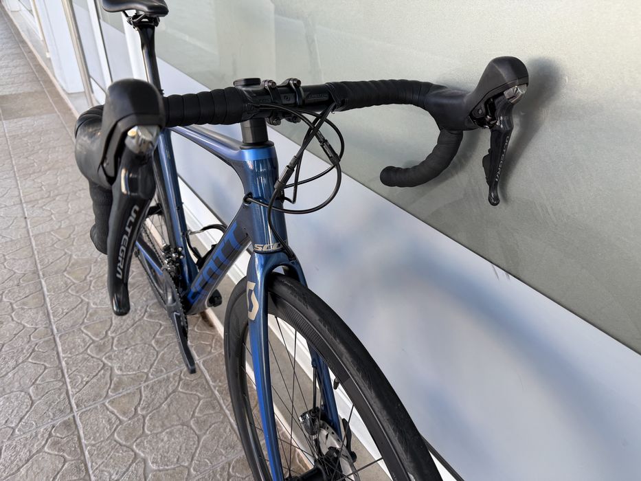 Bicicleta Scott c/rodas em carbono - Disco