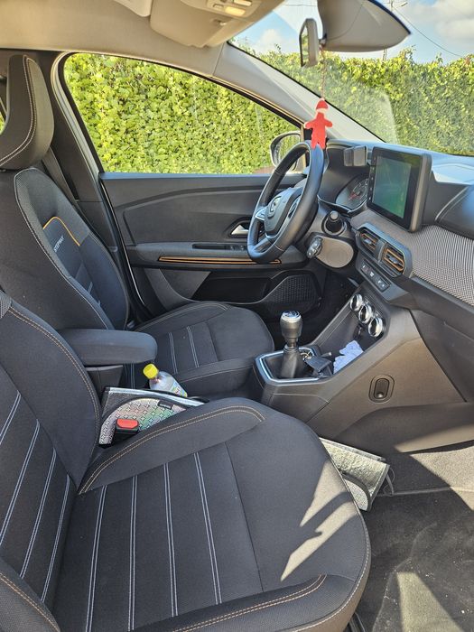 Dacia Sandero 1.0 ECO-G Stepway Bi-Fuel — photo 4