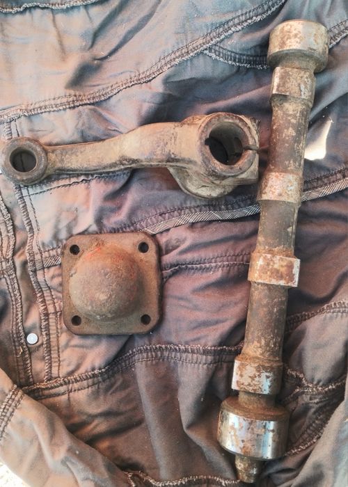 Розподільний вал Т -25