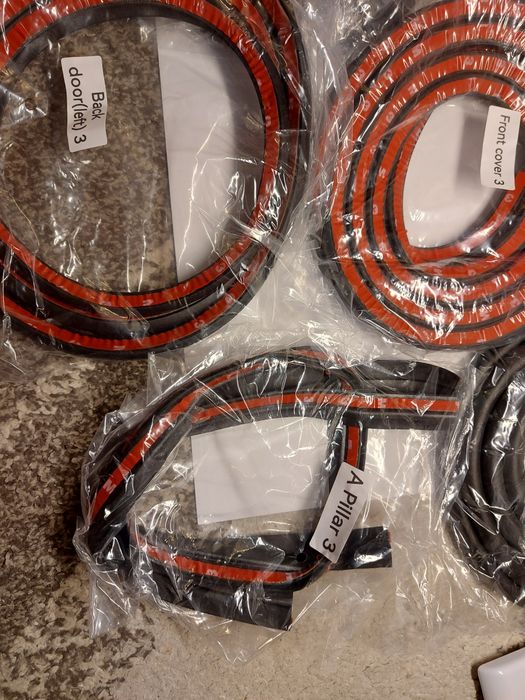 NOWY Uniwersalny Zestaw uszczelek samochodowych