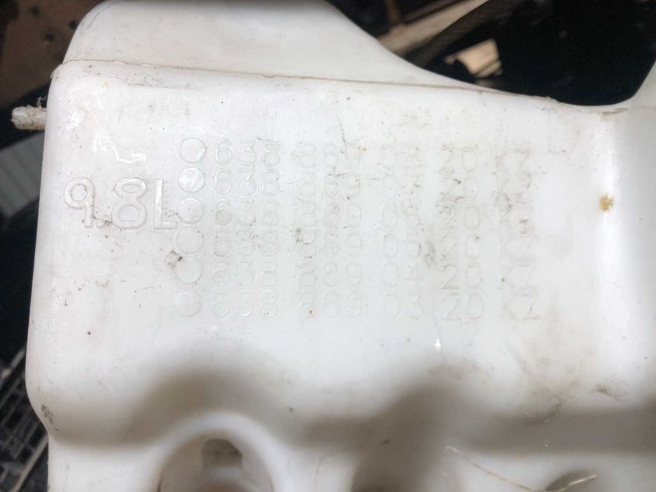 Бачок омивача Mercedes Vito 638 9.8л