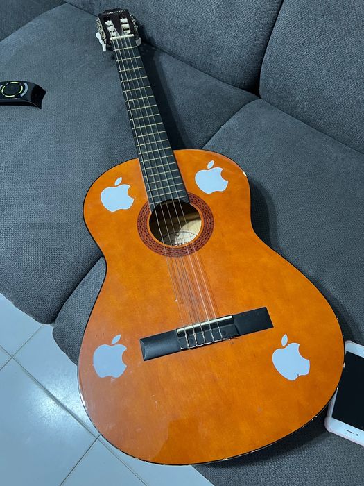 Violao em bom estado