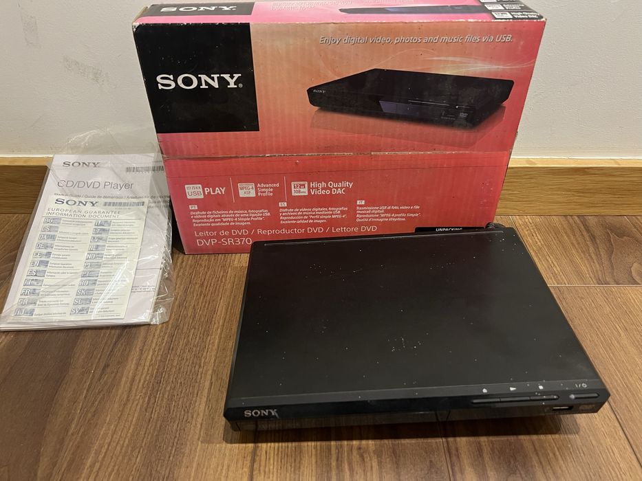 Vendo dvd sony ( entrada scarlet)