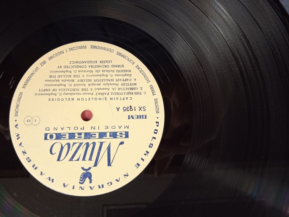 Captain Singleton Melodies winyl