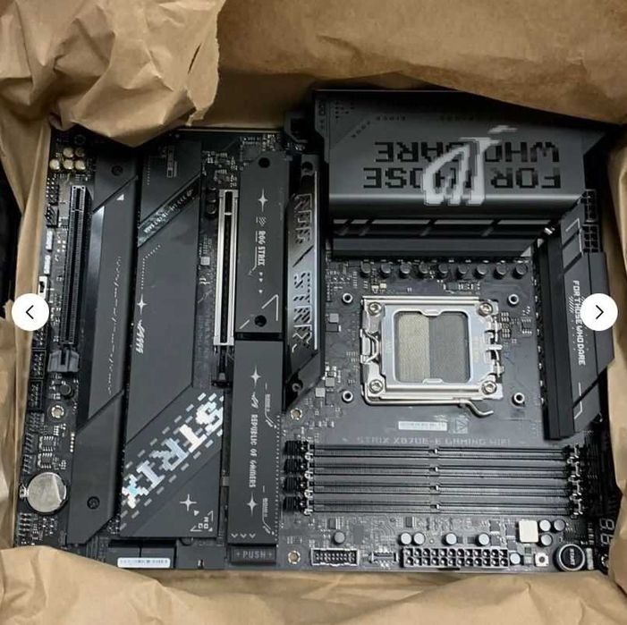 Лот 12 материнських плат X870 ROG STRIX, B650 Asus