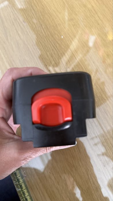 Vende-se bateria de berbequi Black Decker