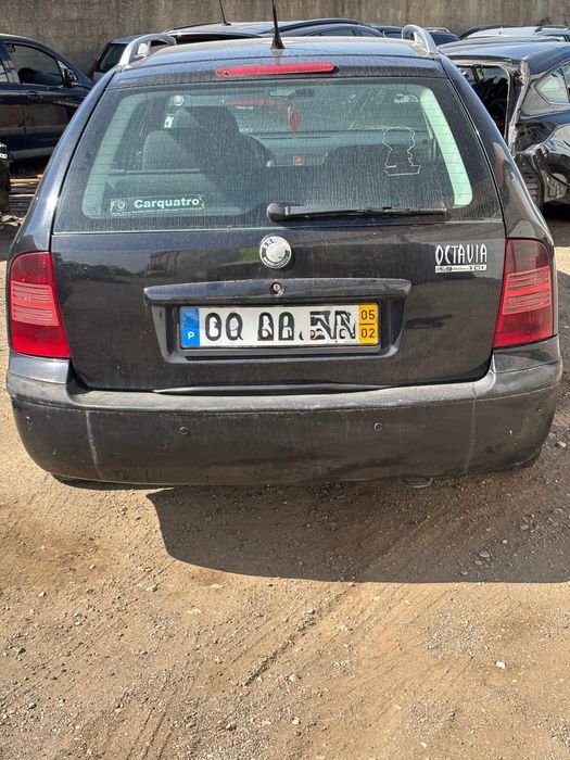 Skoda Octavia de 2005 para peças
