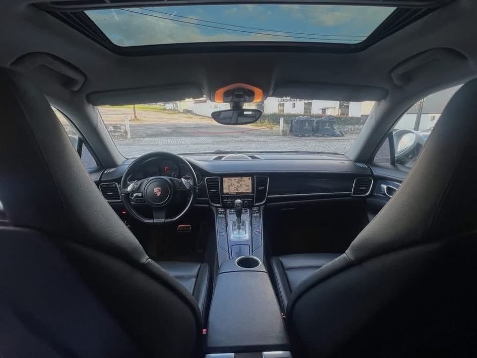 Porsche Panamera V6 250cv | Caixa Automática | Teto Abrir | Pele |