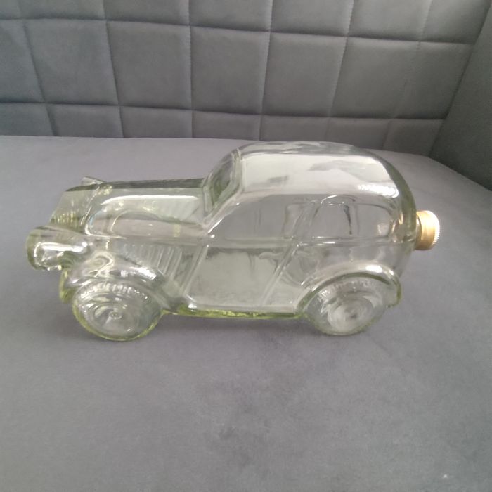 Stara butelka Fiat 500