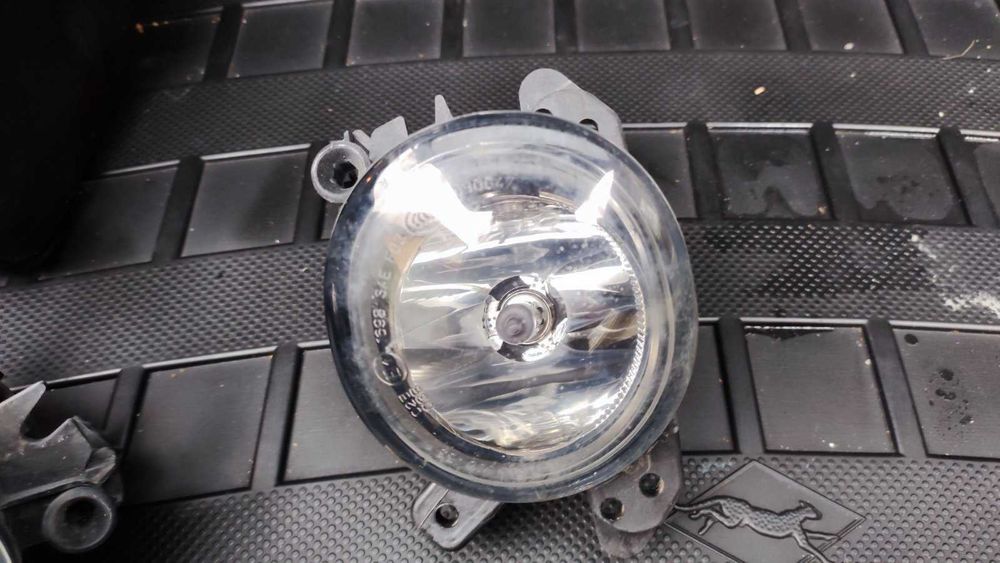 Фари противотуманні на mercedes