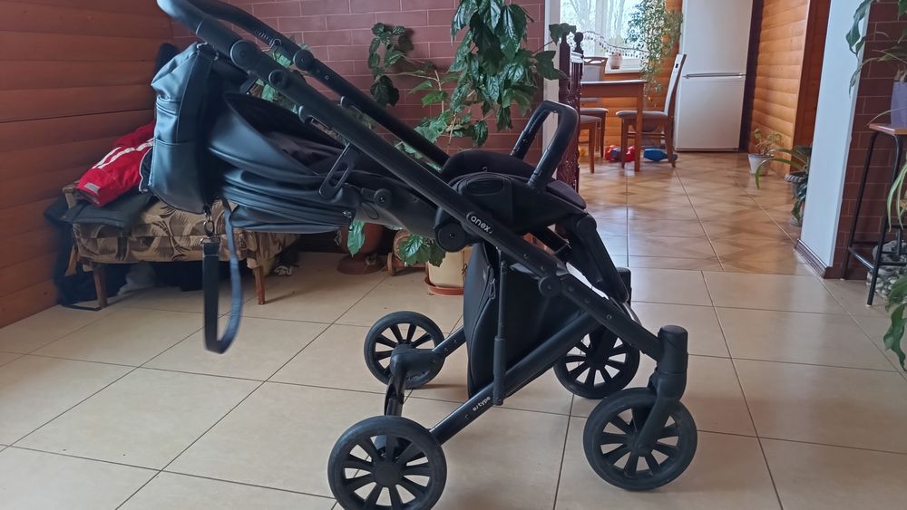 Продам коляску Anex e/type.