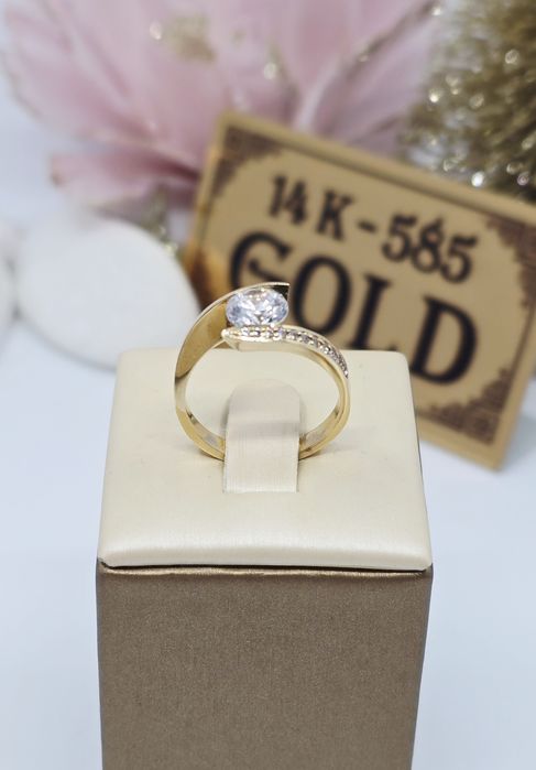 Złoty pierścionek próba 585 14k Używany