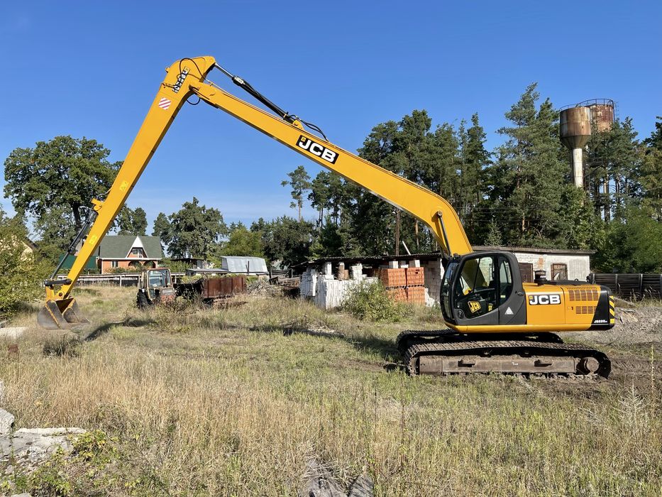 Екскаватор з довгою стрілою. Long reach. Копка озер, розчистка водойм.