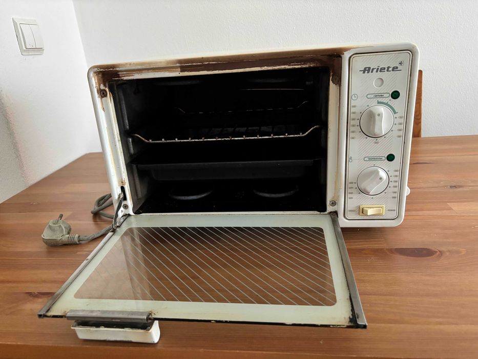 Mini-forno a funcionar