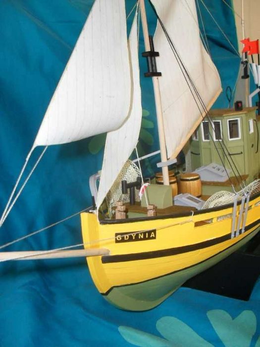 Ręcznie robiony model kutra rybackiego KUTER RYBACKI GDY-41 okręt 86cm