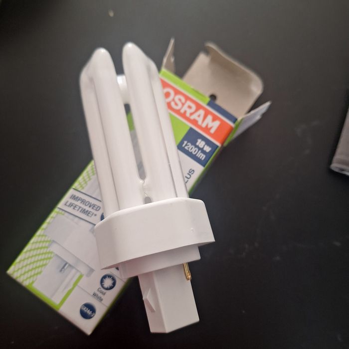 Żarówka OSRAM dulux T-PLUS 18W