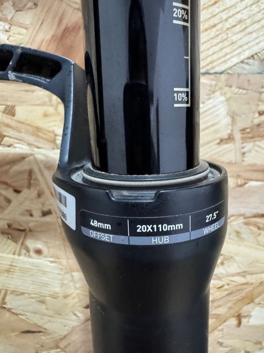 RockShox Boxxer team, 200mm travel (27,5)