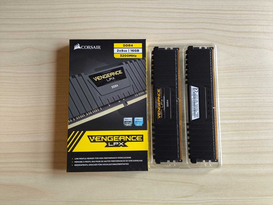 Memória RAM Corsair Vengeance LPX 16GB 2x8GB DDR4-3200MHz CL16