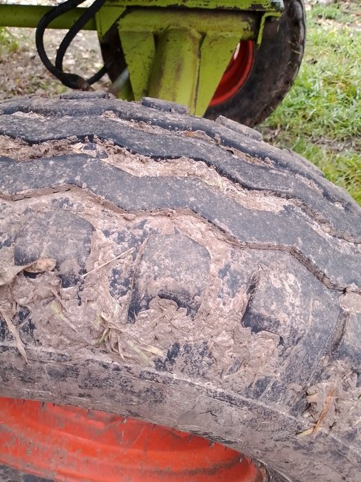 Продам комбайн клас