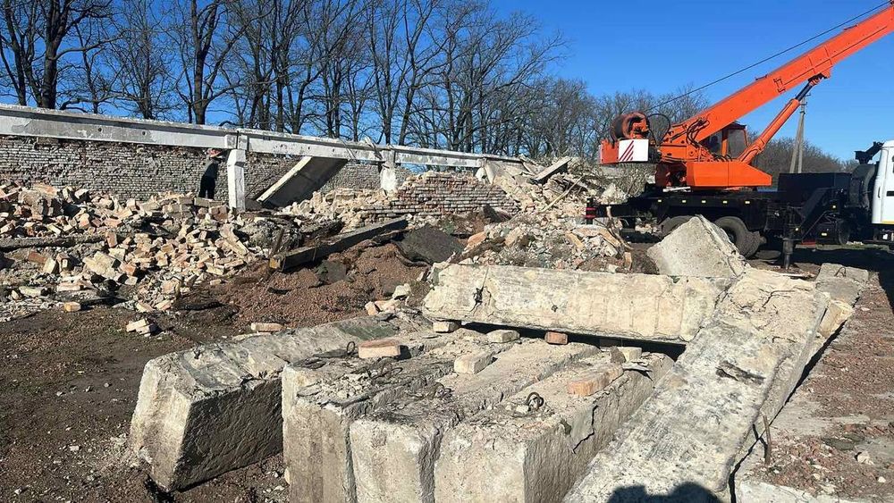 Плити перекриття,фундаментні блоки , дорожна плита