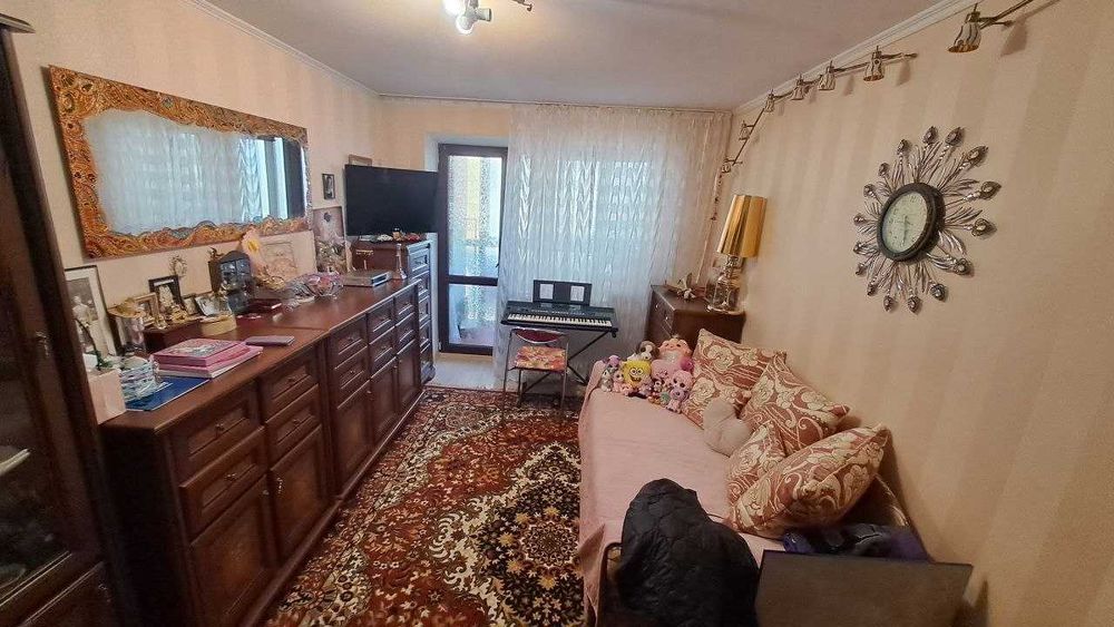 Продам 3 кім кв, просп-Юности!!!