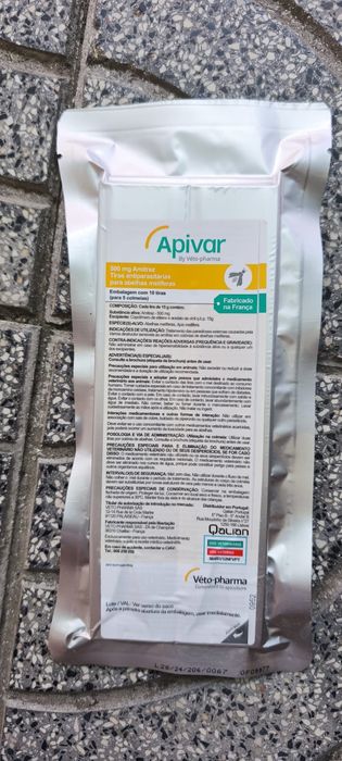 Tratamento de abelhas para a varroa