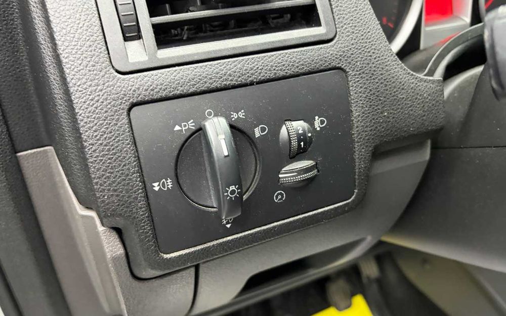 Ford C-Max 2010 року