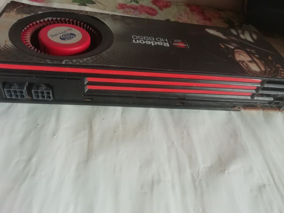 Відеокарта AMD Radeon HD 6950 2GB