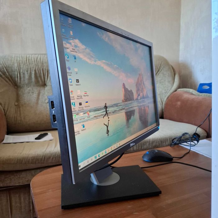 Монітор Dell P2210 22"