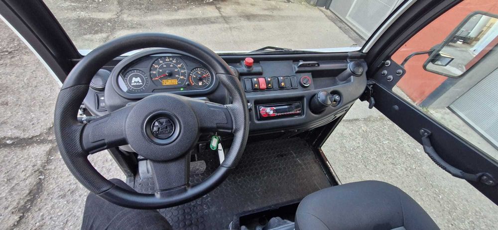 AIXAM MEGA RM - pojazd elektryczny