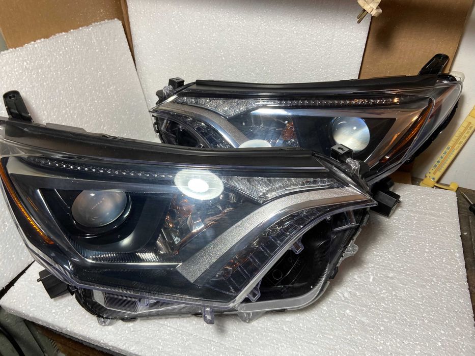Левая фара Led-галоген Toyota RAV4 USA 2016-2018 USA