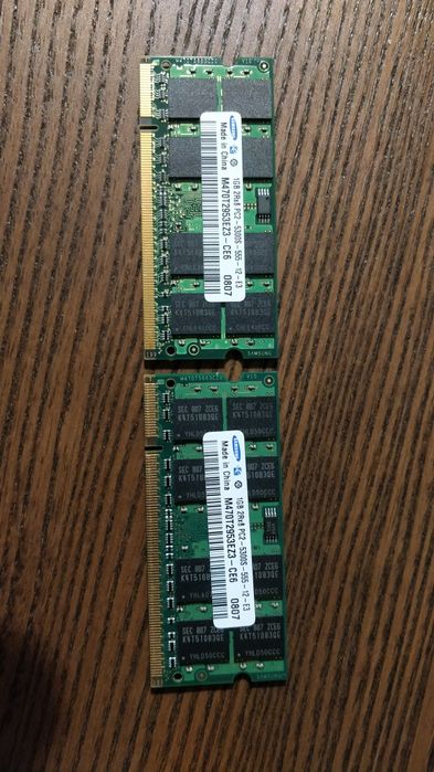 2 Memórias RAM Portátil 1GB PC2-5300S (DDR2 667 MHz)